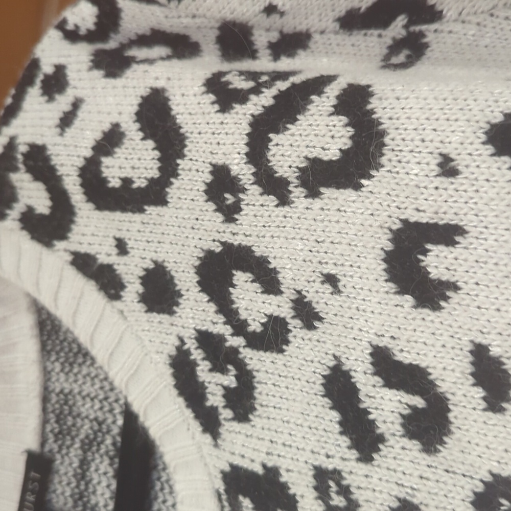 Parkhurst leopard print sweater - Picture 3 of 5